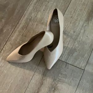 Vince Camuto beige pumps. Never worn. Size 8.5 med